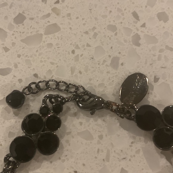 WHITE HOUSE | BLACK MARKET Onyx Faux Gem Bracelet - Picture 3 of 3